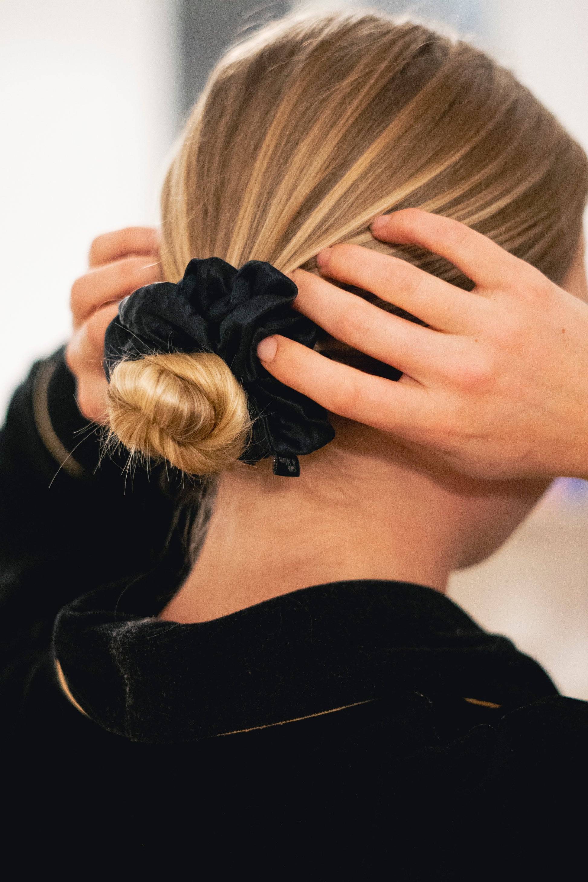 Silk Scrunchies - Silk & Waves